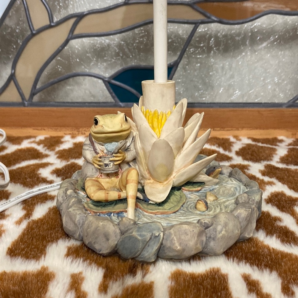 1994 The World of Beatrix Potter Frog Lamp